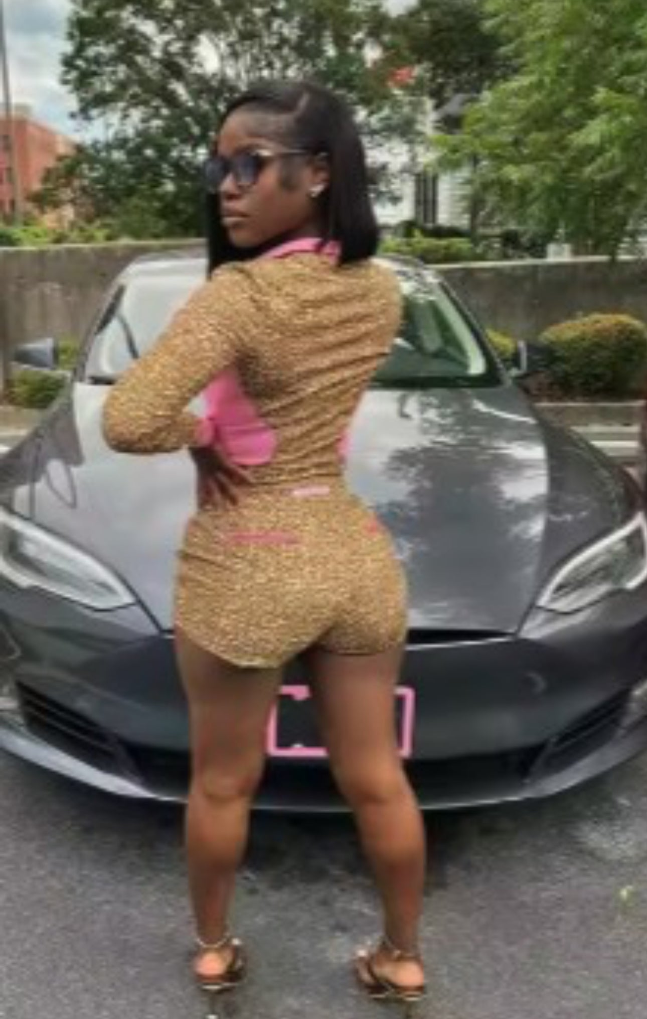 Pink vs Leopard